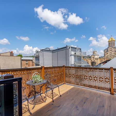 Iris Hotel Tiflis Dış mekan fotoğraf
