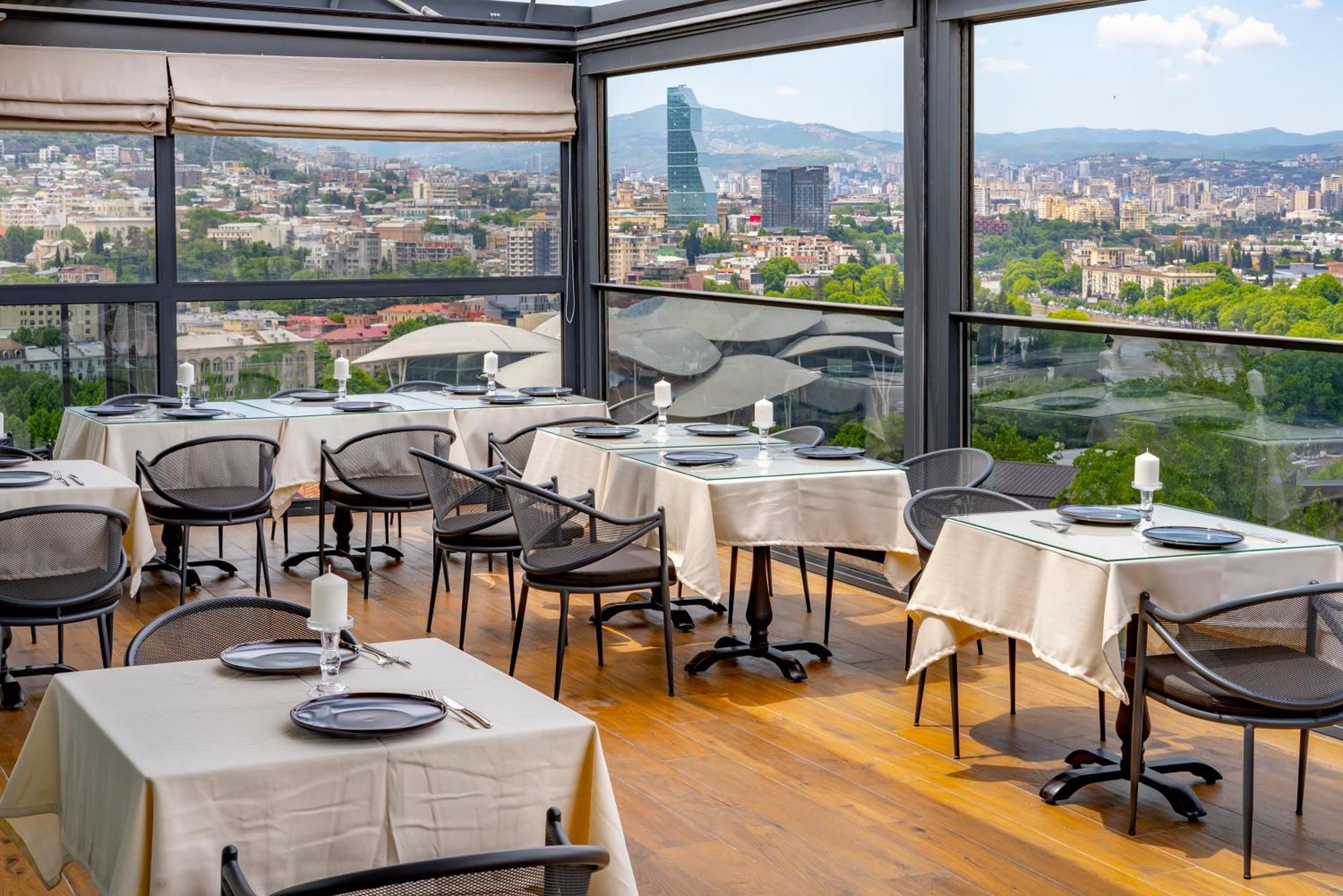 Iris Hotel Tiflis Dış mekan fotoğraf