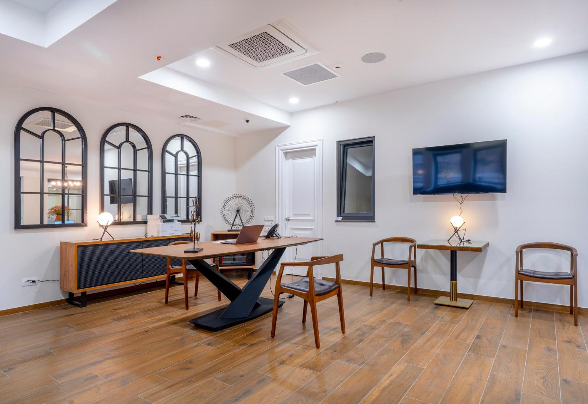 Iris Hotel Tiflis Dış mekan fotoğraf