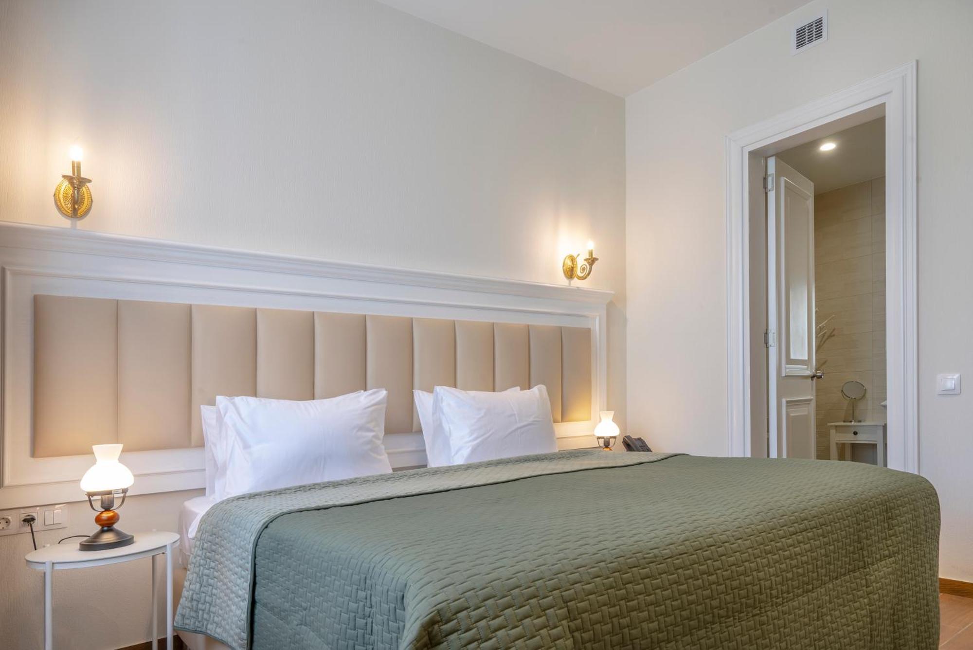 Iris Hotel Tiflis Dış mekan fotoğraf